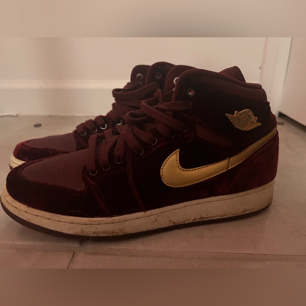 Heiress Velvet Jordan 1’s